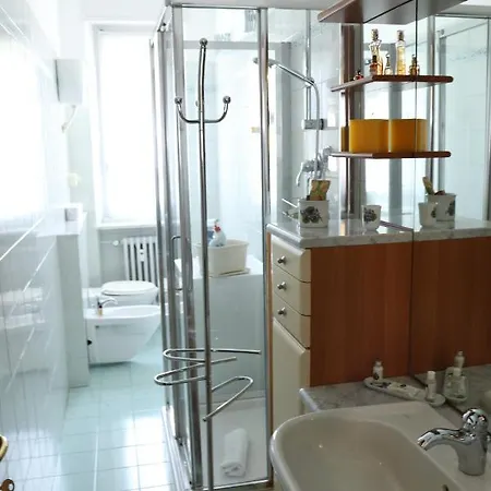 La Casa Di Valentino - Grazioso Ed Ampio Bilocale * Asti