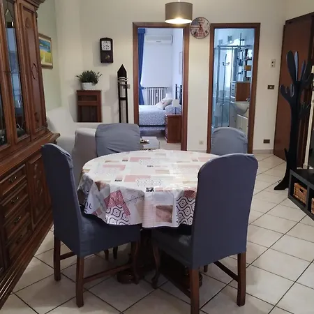 La Casa Di Valentino - Grazioso Ed Ampio Bilocale *