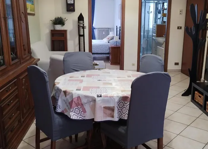 La Casa Di Valentino - Grazioso Ed Ampio Bilocale *